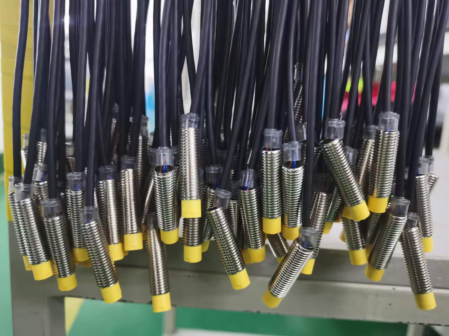 PNP型和NPN型接近開關之間的區(qū)別